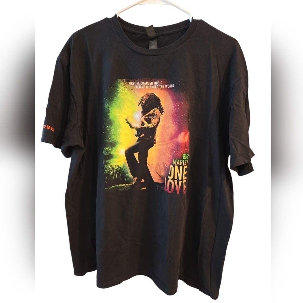 BOB MARLEY ONE LOVE REGAL REGGAE CINEMAS EXCLUSIVE T-SHIRT. SIZE X-LARGE.